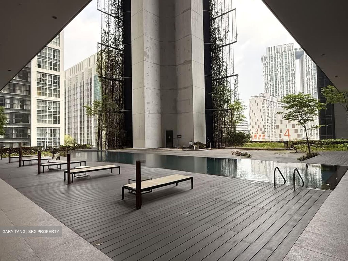 PS100 (D2), Condominium #608698261